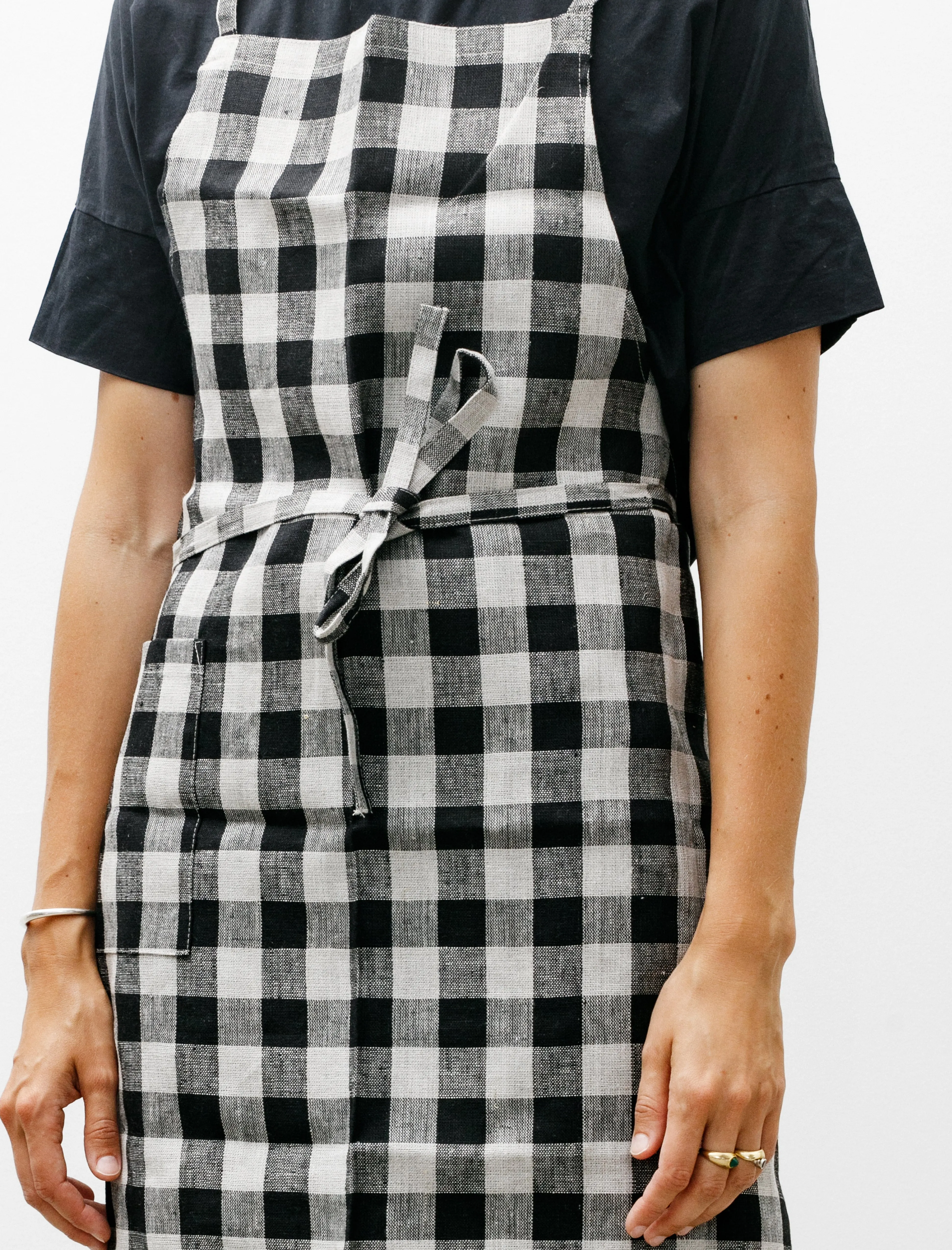 Linen Full Apron Black Natural Check
