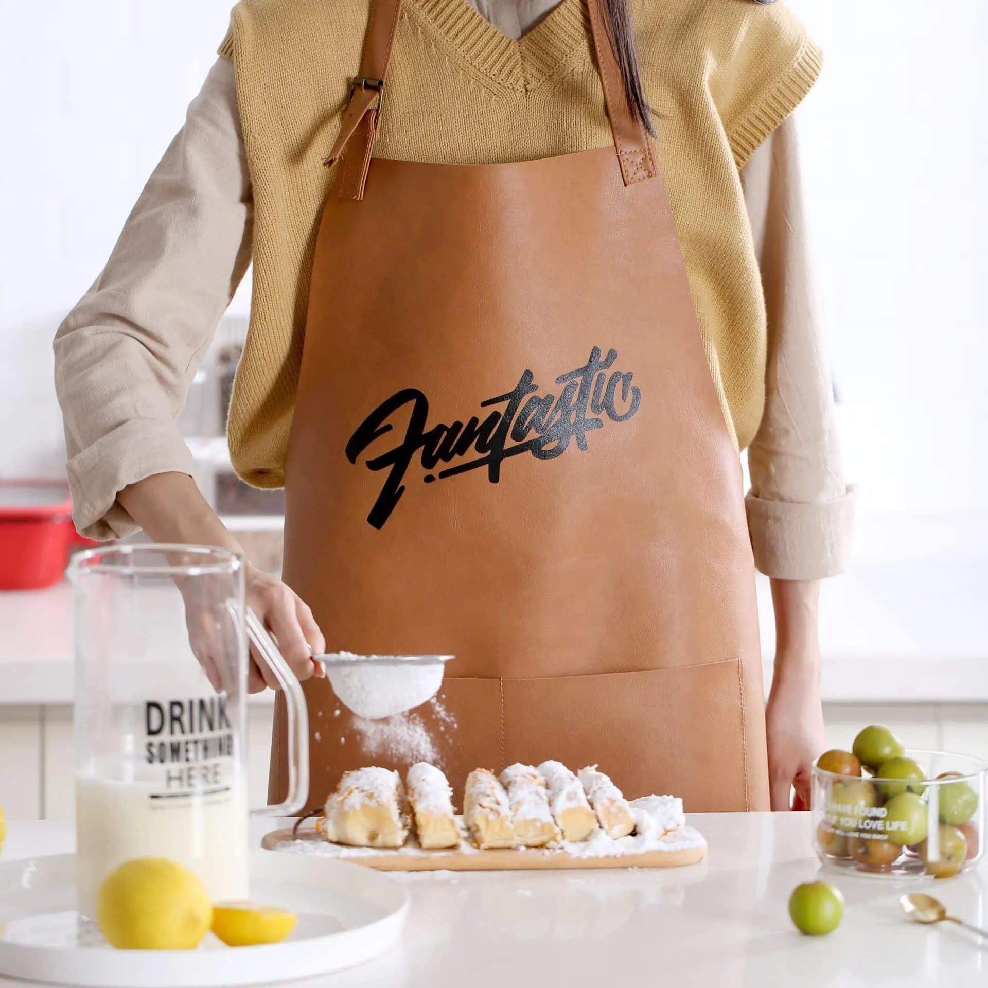 Nordic Letter Patterned Leather Waterproof Apron